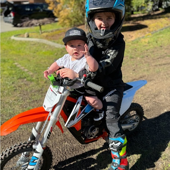 ♥️ Like and share to be notified when I go live.. - Picture 11 of 16